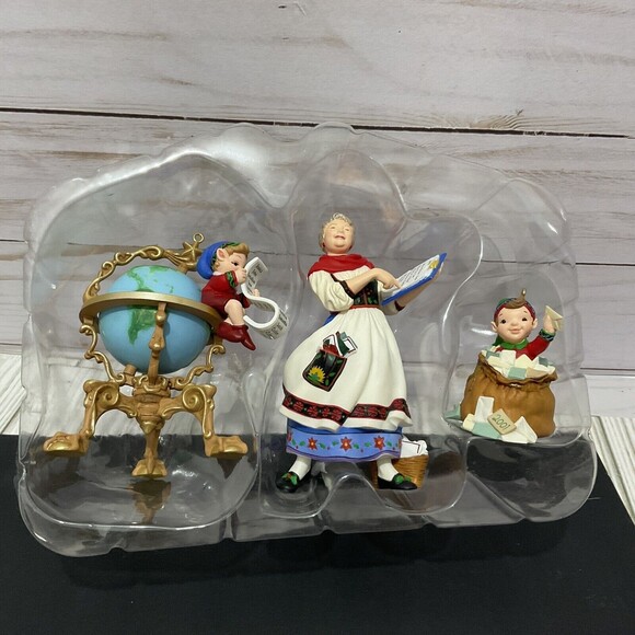 Hallmark LETTERA, GLOBUS & MRS. CLAUS Collectors Club 2001 Ornaments No Damage - Picture 6 of 6